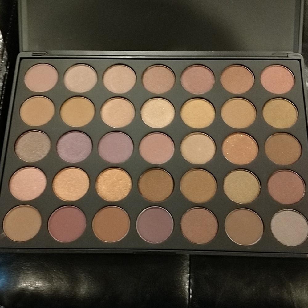 Eyeshadow